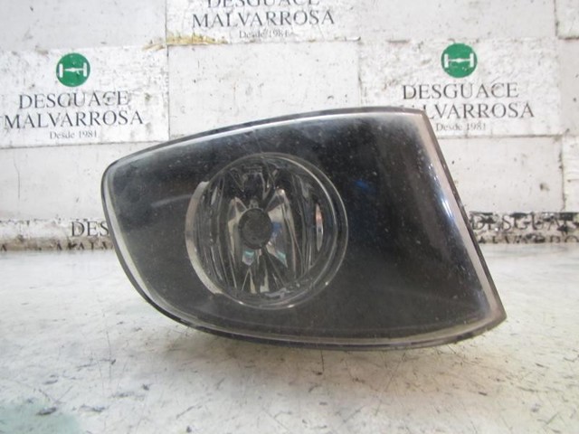 Lampa przeciwmgielna prawa 63176937466 BMW