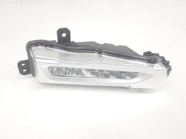 Reflektor przeciwmgielny BMW X7