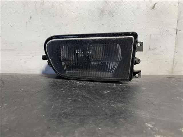 Lampa przeciwmgielna prawa 63178377942 BMW