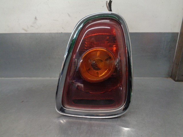 Lampa zespolona tylna prawa 63212757010 BMW