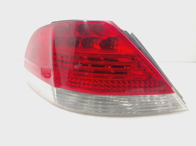 Lampa zespolona tylna lewa zewnętrzna 63216937235 BMW