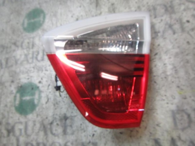 Lampa zespolona tylna prawa wewnętrzna 63216937460 BMW