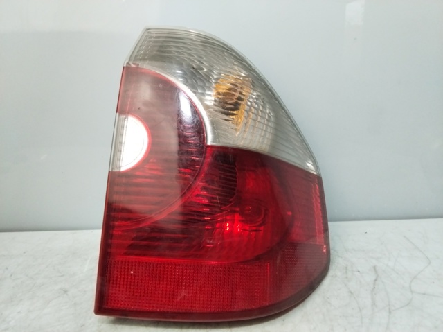 Lampa zespolona tylna prawa zewnętrzna 63216990170 BMW