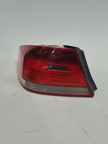 Lampa zespolona tylna lewa zewnętrzna 63217174403 BMW