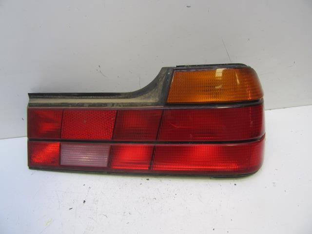 Lampa zespolona tylna prawa 63218360080 BMW