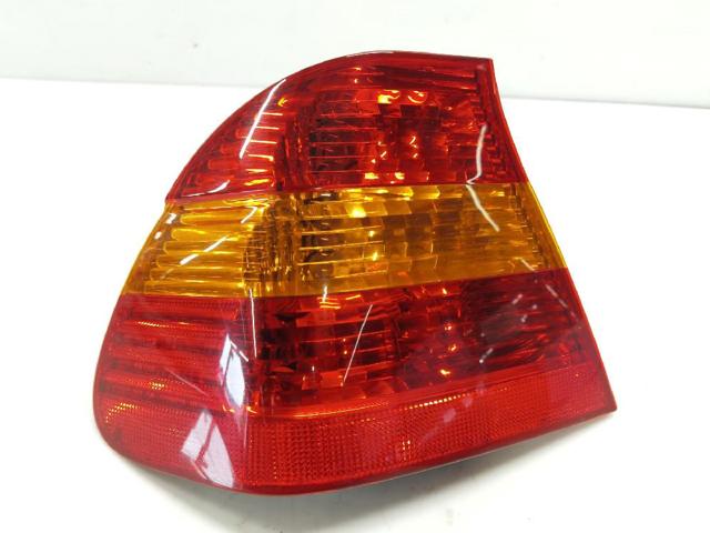 Lampa zespolona tylna lewa zewnętrzna 63218364921 BMW