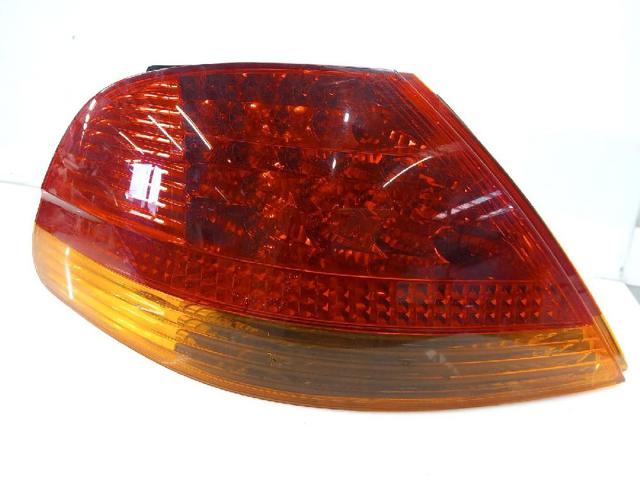 Lampa zespolona tylna lewa zewnętrzna 63218379687 BMW