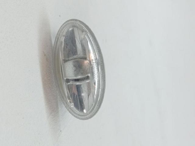 Powtarzacz kierunkowskazu na błotniku 6325G3 PEUGEOT