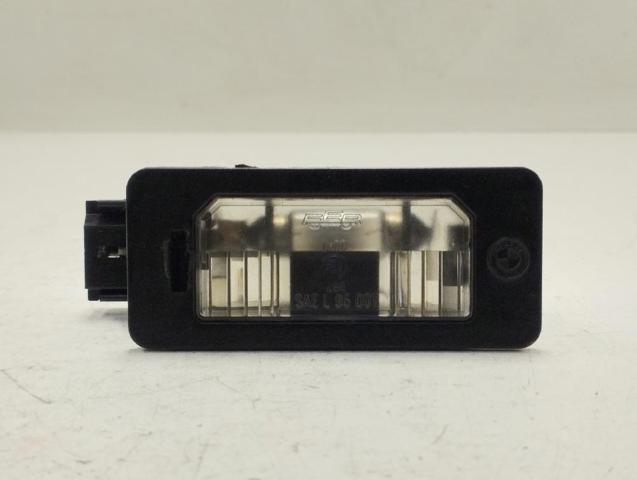 Lampa oświetlenia tylnej tablicy rejestracyjnej 63267165646 BMW