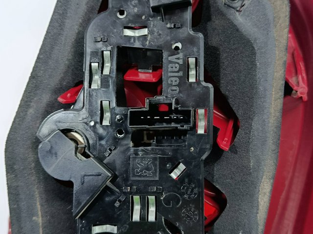 Lampa zespolona tylna lewa 6350P3 PEUGEOT