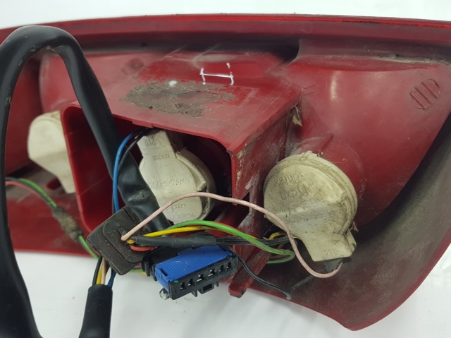 Lampa zespolona tylna lewa Peugeot 807 E