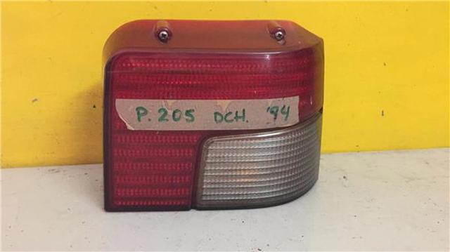 Kupić Lampa zespolona tylna prawa Peugeot 205 I 741A, C w dobrej cenie