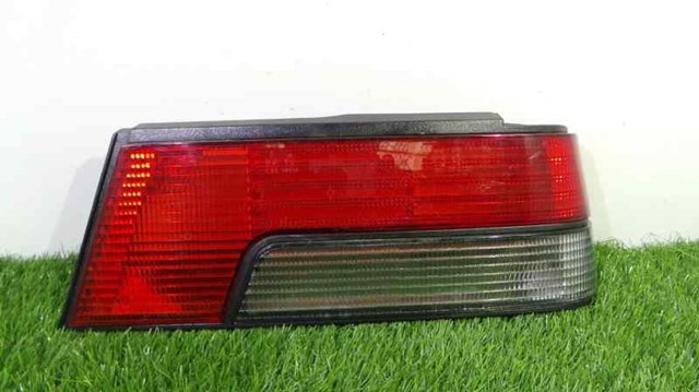 Lampa tylna Peugeot 405