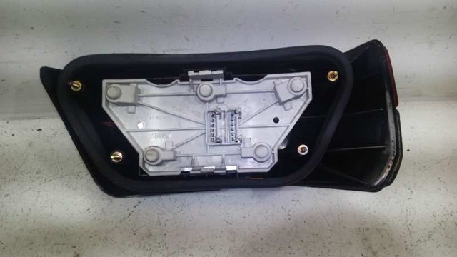 Lampa zespolona tylna prawa Peugeot 605 6B