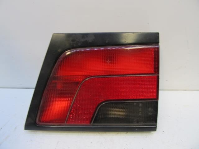 Lampa zespolona tylna prawa wewnętrzna 6351A6 Peugeot/Citroen