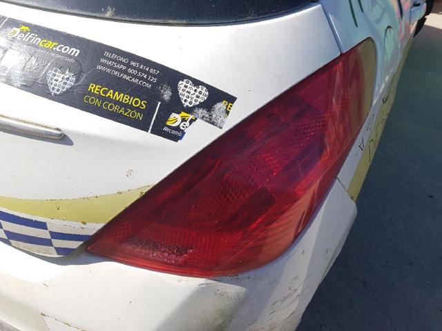 Lampa zespolona tylna prawa 6351CV PEUGEOT