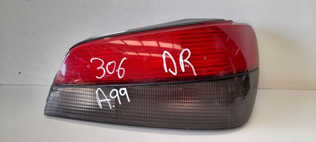 Lampa zespolona tylna prawa 6351H7 PEUGEOT