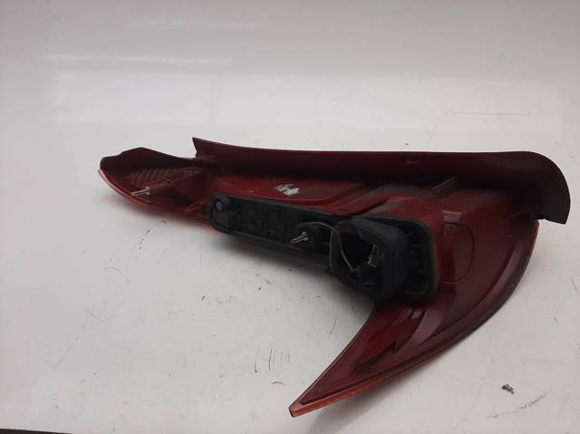 Lampa zespolona tylna prawa 6351P1 PEUGEOT