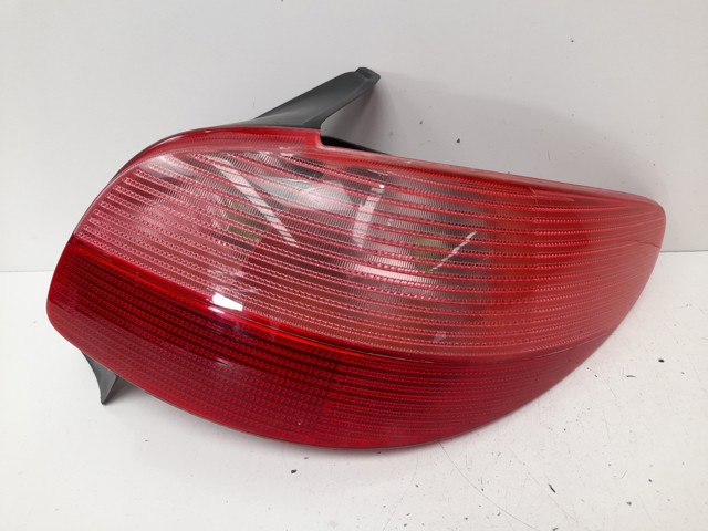 Lampa zespolona tylna prawa 6351P1 PEUGEOT