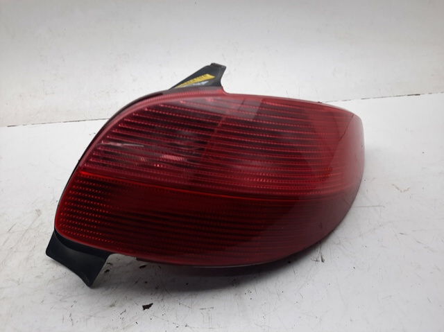 Lampa tylna Peugeot 206