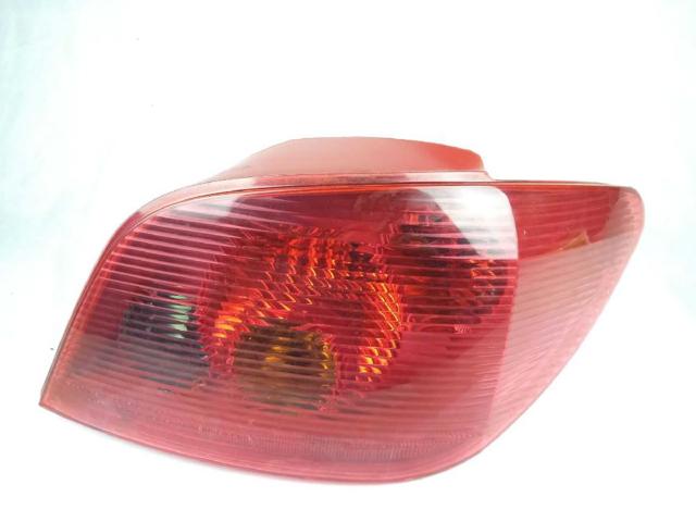 Lampa zespolona tylna prawa 6351P4 PEUGEOT