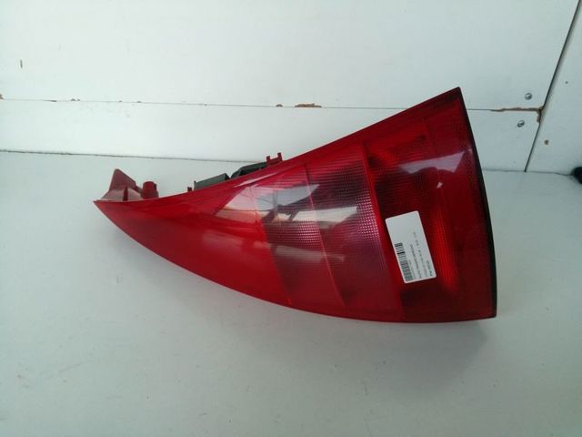 Lampa zespolona tylna prawa 6351Q3 PEUGEOT