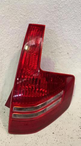 Lampa zespolona tylna prawa 6351T8 PEUGEOT