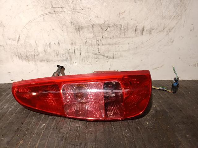 Lampa tylna Peugeot 807