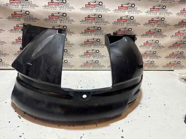 Nadkole błotnika przedniego prawe 638402753R RENAULT