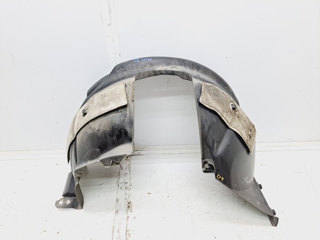 Nadkole błotnika przedniego prawe 638402753R RENAULT