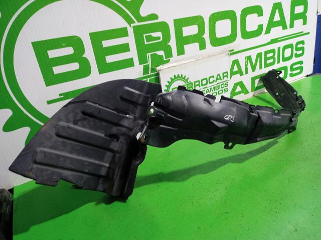 Nadkole błotnika przedniego prawe Nissan Vanette C23