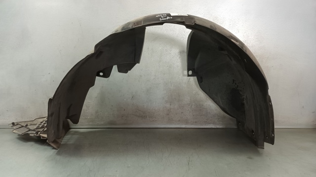 Nadkole błotnika przedniego lewe 638410859R RENAULT
