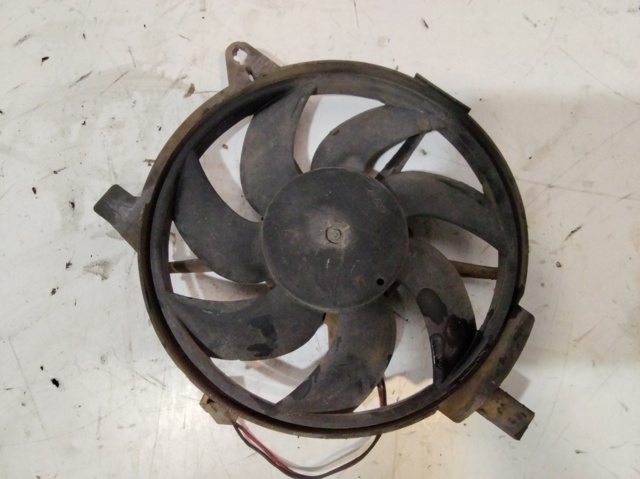 Wentylator elektryczny intercoolera kompletny (silnik+wirnik) 6385000593 MERCEDES