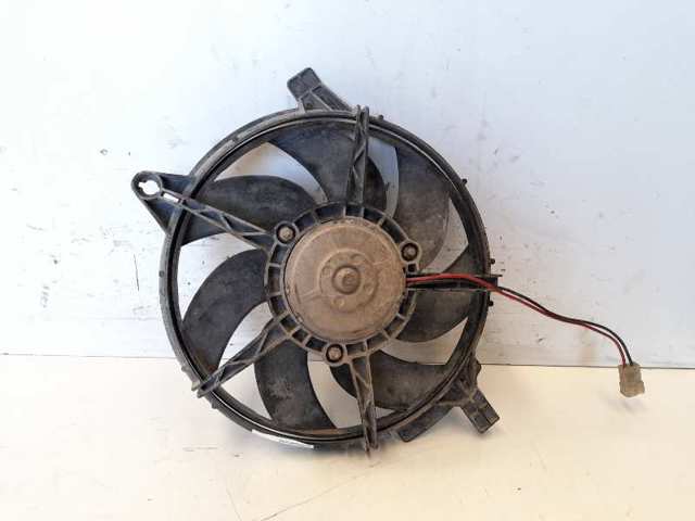 Wentylator elektryczny intercoolera kompletny (silnik+wirnik) 6385000593 MERCEDES