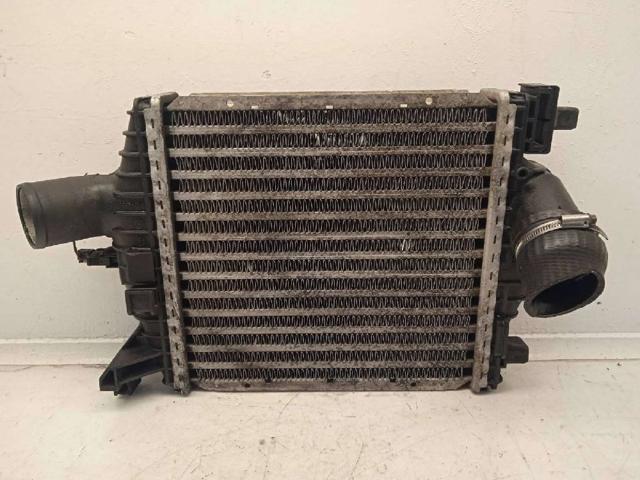 Chłodnica intercoolera 6385012901 MERCEDES