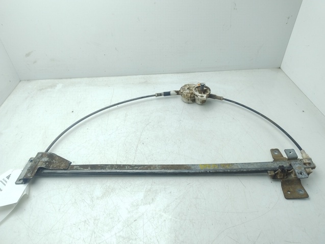 Mechanizm podnoszenia szyby drzwi przednich prawych do Mercedes V 638