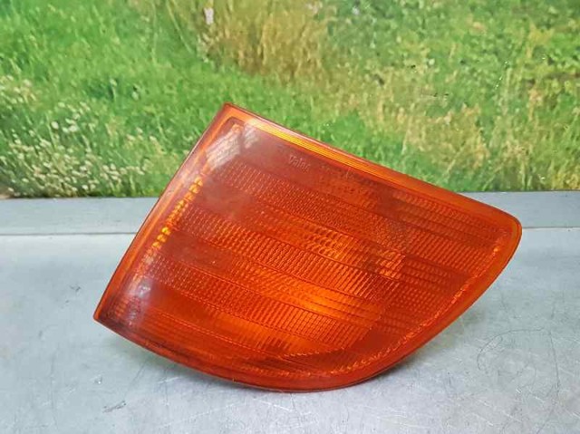 Kierunkowskaz lewy 6388200021 MERCEDES