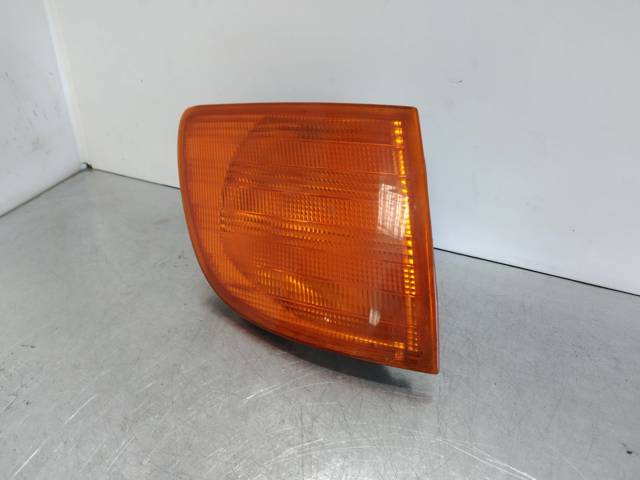 Kierunkowskaz prawy 6388200121K3 MERCEDES