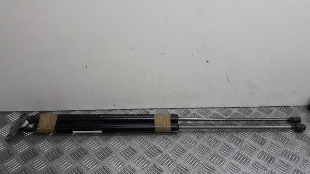 Amortyzator klapy bagażnika (3/5 drzwi-tylnych) 6389800364 MERCEDES