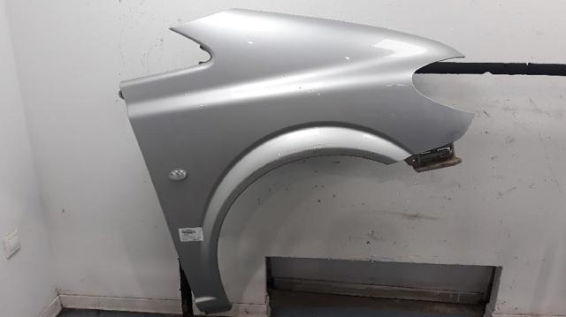 Błotnik przedni prawy 6396305207 MERCEDES