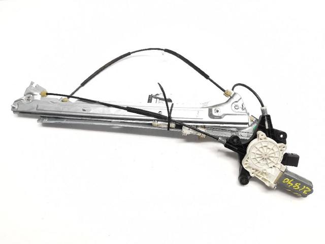 Mechanizm podnoszenia szyby drzwi przednich lewych 6397200446 MERCEDES