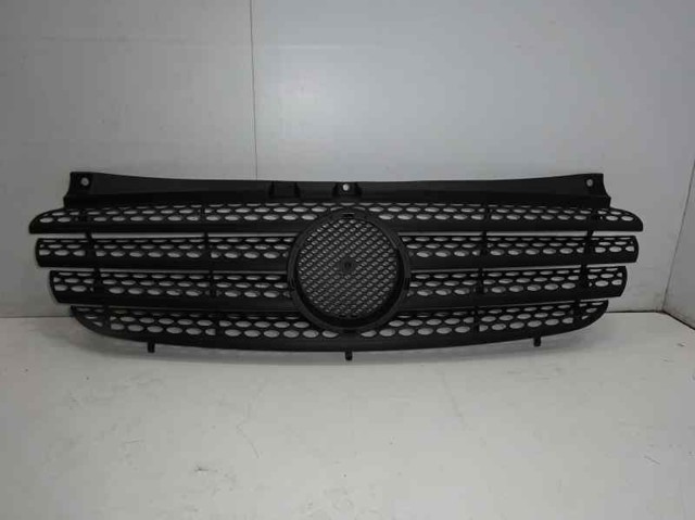 Atrapa grill Mercedes Viano