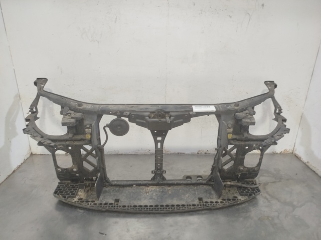 Osłona chłodnicy kompletna (panel mocowania reflektorów) 641011H300 HYUNDAI