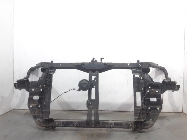 Osłona chłodnicy kompletna (panel mocowania reflektorów) 641101D000 HYUNDAI