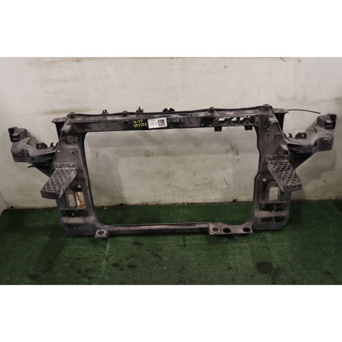 Osłona chłodnicy kompletna (panel mocowania reflektorów) 641102Y000 HYUNDAI