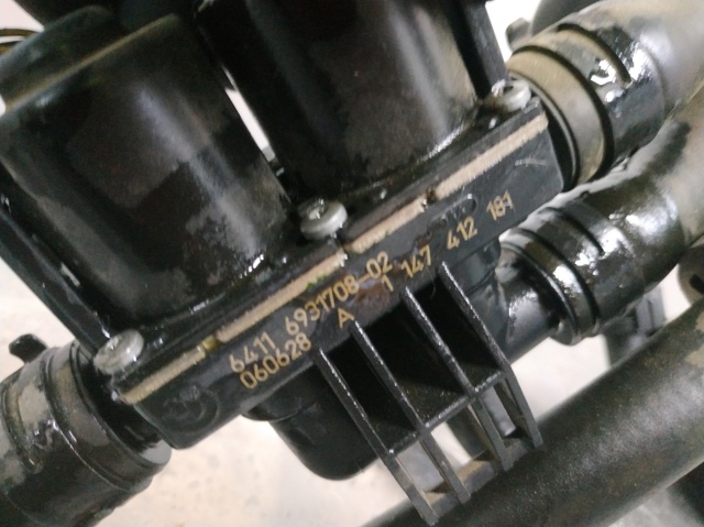 64116931708 BMW