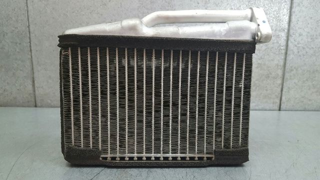 64118385562 BMW