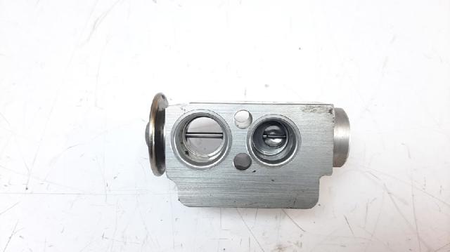 64119182512 BMW