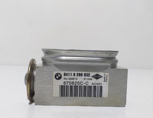 64119289832 BMW