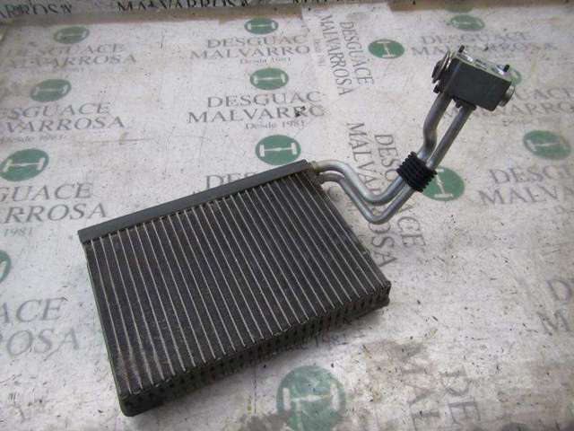 Parownik klimatyzacji 64119290888 BMW